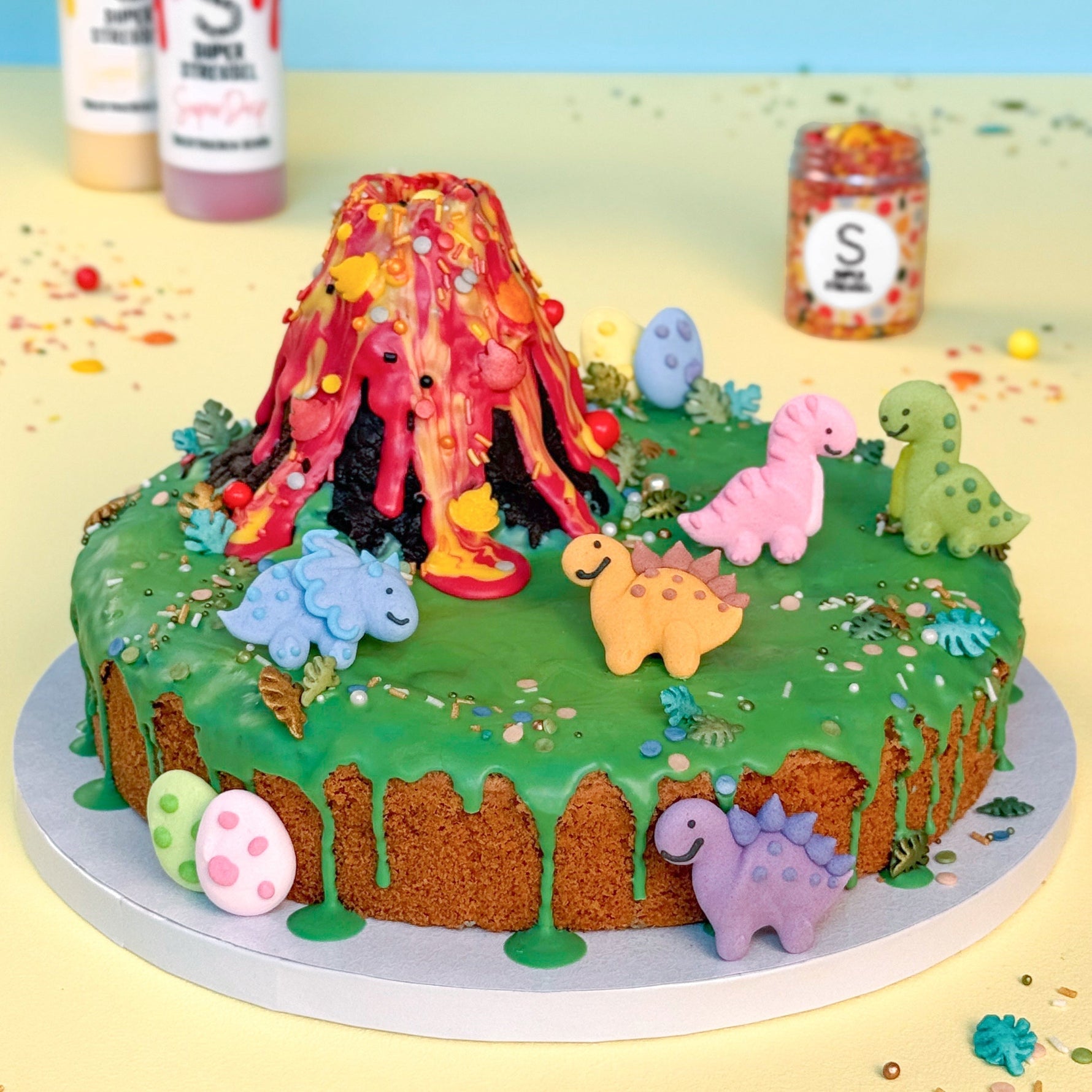 Dino Vulkan Kuchen