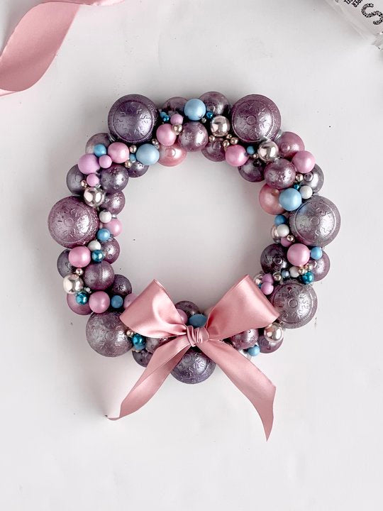 Weihnachtskranz aus Schokokugeln