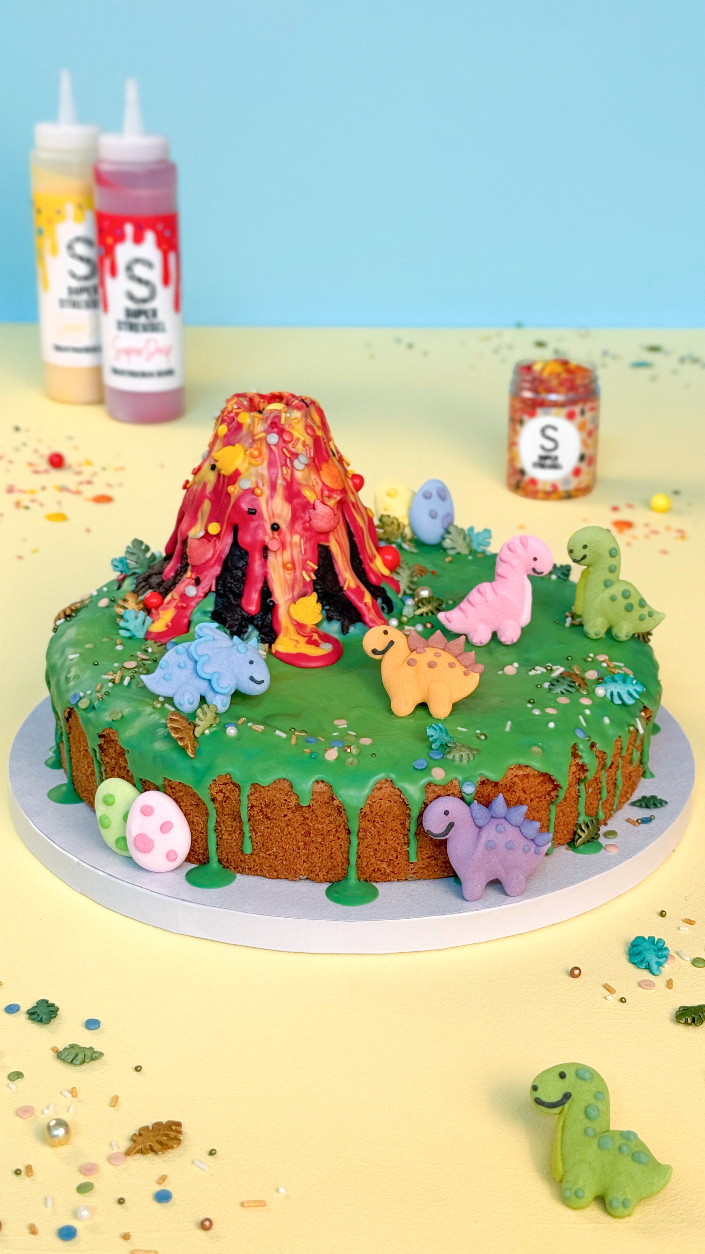 Dino Vulkan Kuchen